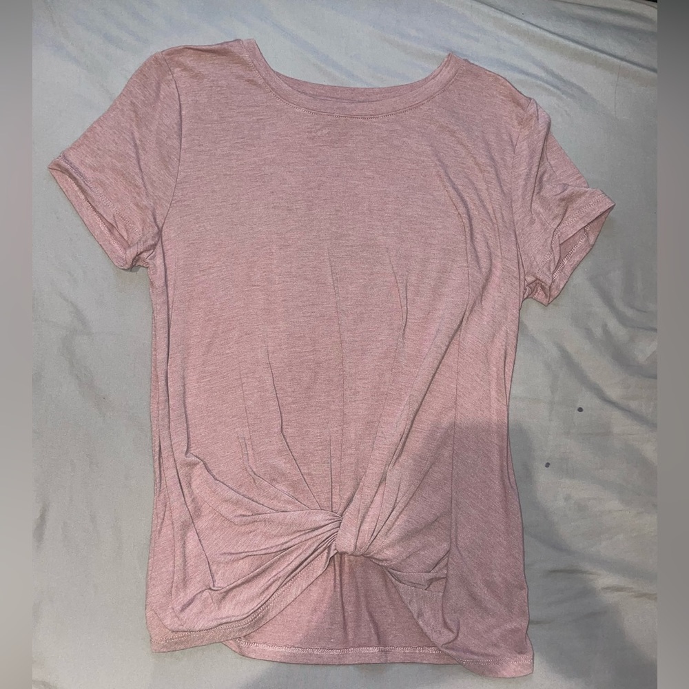 Knotted pink blouse